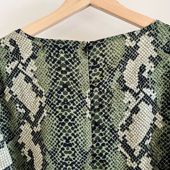 Missguided Green Snake Print Prairie Dress - Picture 6 of 8
